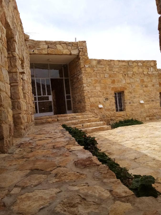 Wadi Dana Lodge - نزل وادي ضانا Экстерьер фото