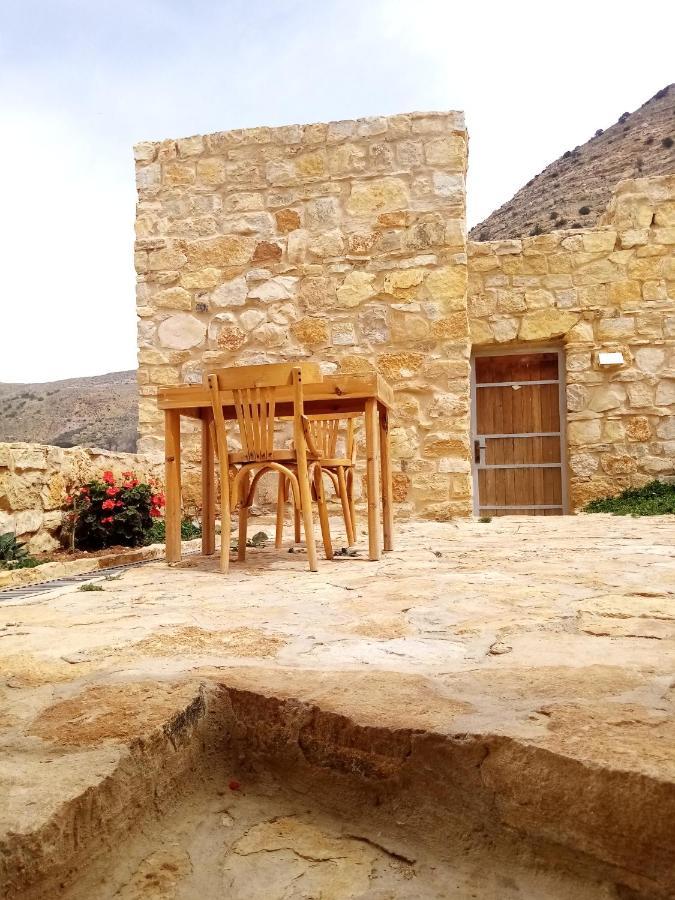 Wadi Dana Lodge - نزل وادي ضانا Экстерьер фото